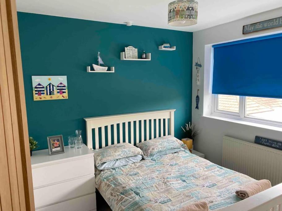 Lovely Semi-Beach 2X Pubs -5 Min Walk-Pets Welcome-Parking-Garden Scalby  ภายนอก รูปภาพ